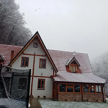 Staroplaninski *